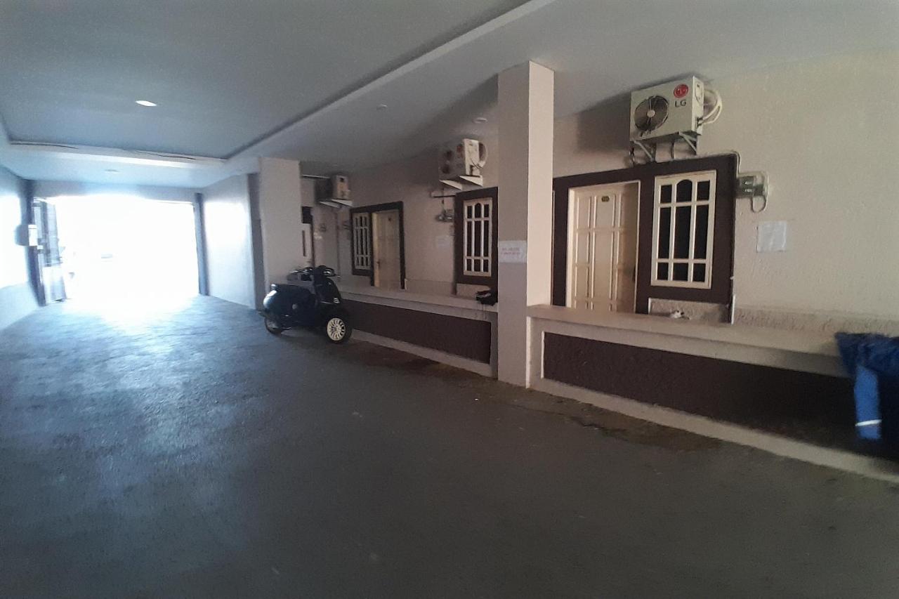 Spot On 93410 Wisma Bintang 巴拉 外观 照片